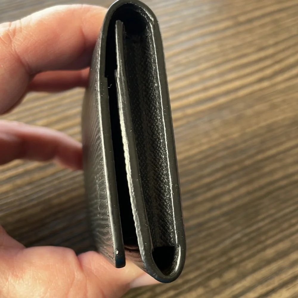 Louis Vuitton Epi Leather Card Holder Wallet